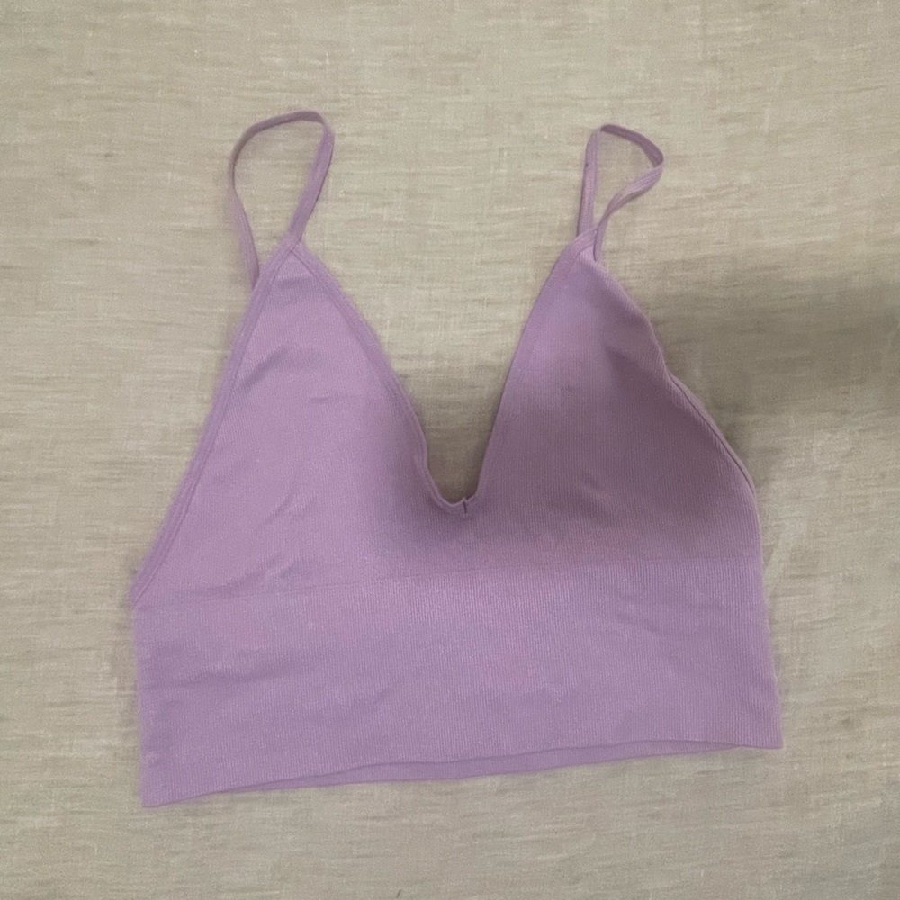 Aritzia Talula label lavender seamless bra top